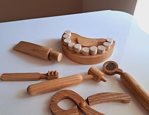 Wooden Doctor Kit4 Wooden Doctor Kit
